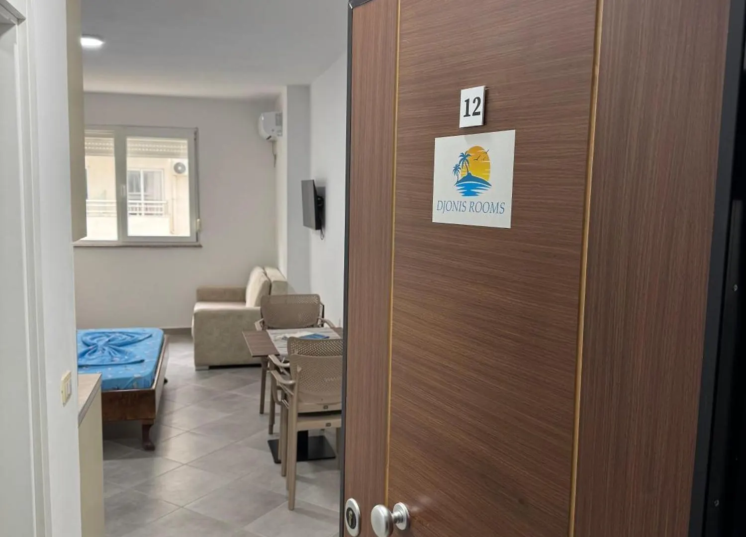Djonis Rooms Shëngjin 0*,